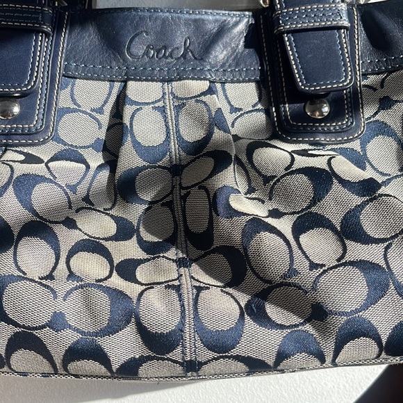 Coach purse - Picture 7 of 7